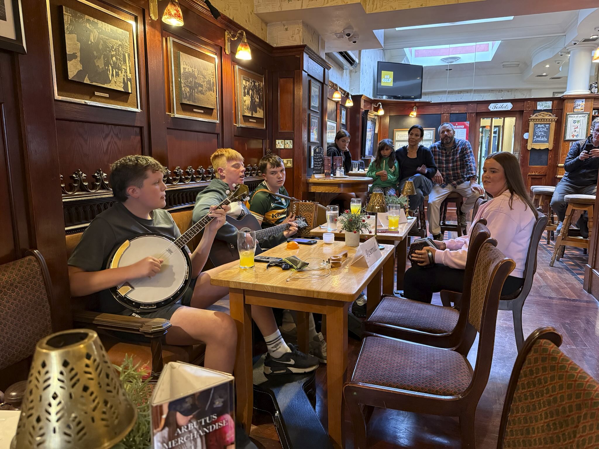 Killarney Pub Traditional Session